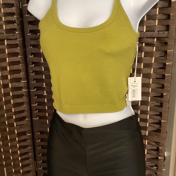 CREAM YOGA CROPPED BRA TOP (Color: Sage Green) - Picture 1 of 4
